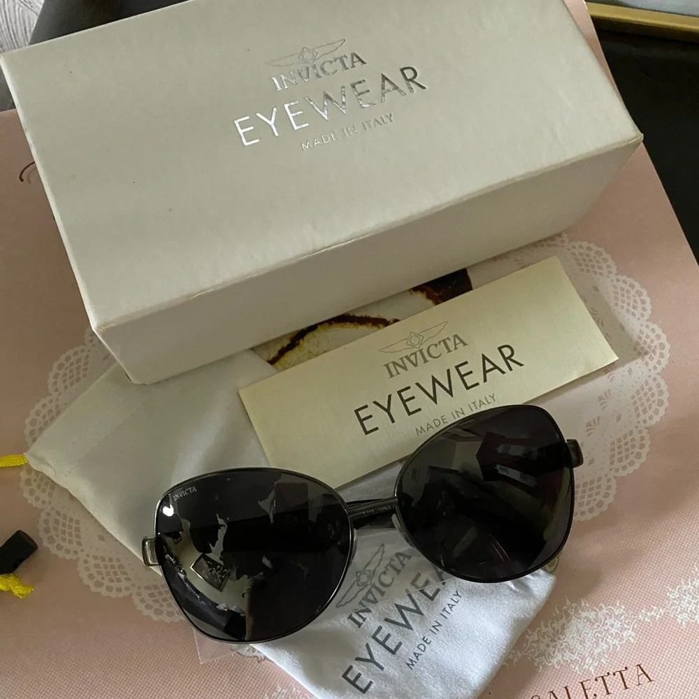 INVICTA‎ Sunglasses (WC) - Picture 3 of 9